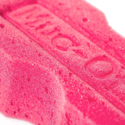 Muc-Off - Expanding Microcell Sponge zoomed in on white